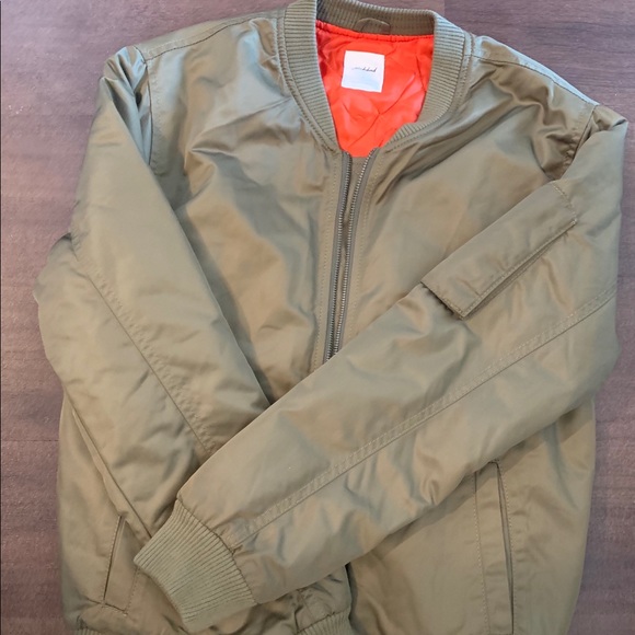 Army green bomber jacket - Picture 2 of 3